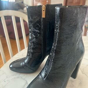 Vic Matie Shiny Black Heeled Boots